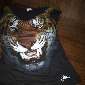 Guess T-Shirt size Small